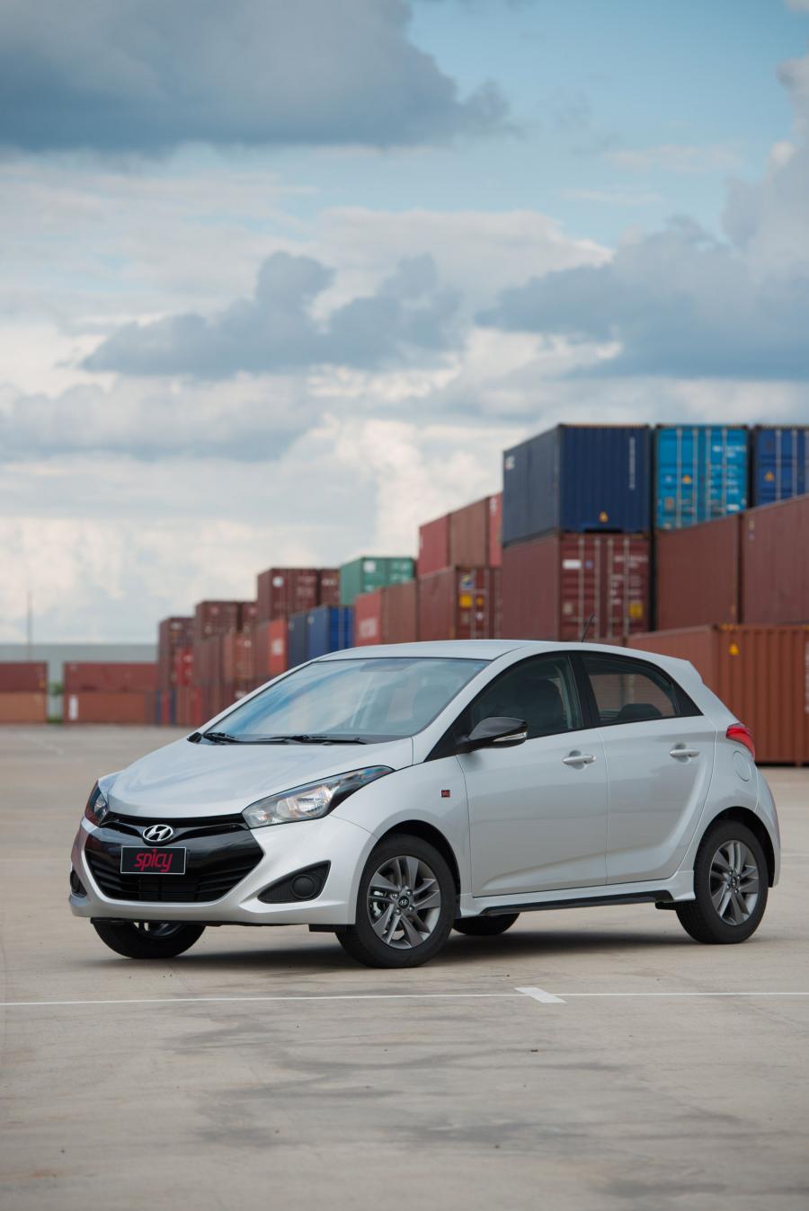  Hyundai HB20 Spicy 1.6 2015 года  (фото 11 из 12)